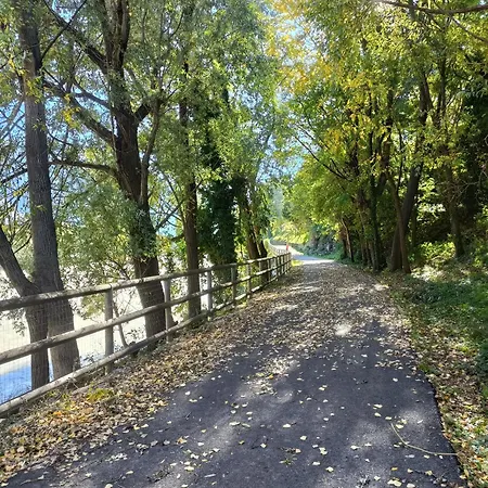 Borgo Lungofiume * Valbrenta